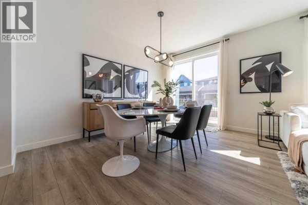 4pc Bathroom - 381 Sora Park Se, Calgary, AB T3S1C4 Photo 3