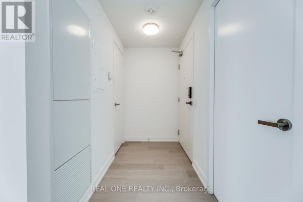 Bedroom 2 - 3810 - 3883 Quartz Road, Mississauga, ON L5B0M4 Photo 5