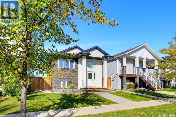 4pc Ensuite bath - 3814 33rd Street W, Saskatoon, SK S7R0M1 Photo 2