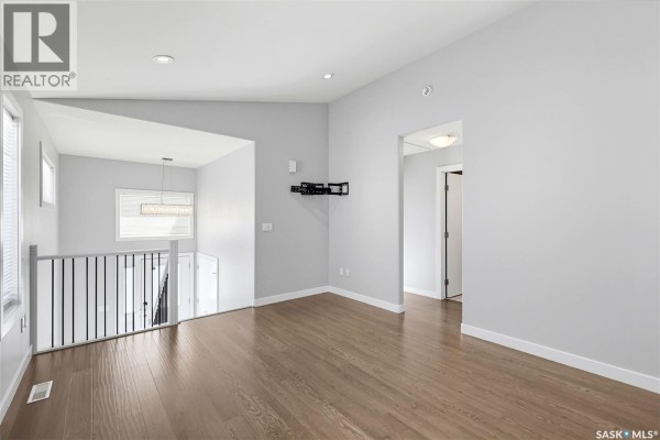 4pc Bathroom - 3814 33rd Street W, Saskatoon, SK S7R0M1 Photo 5
