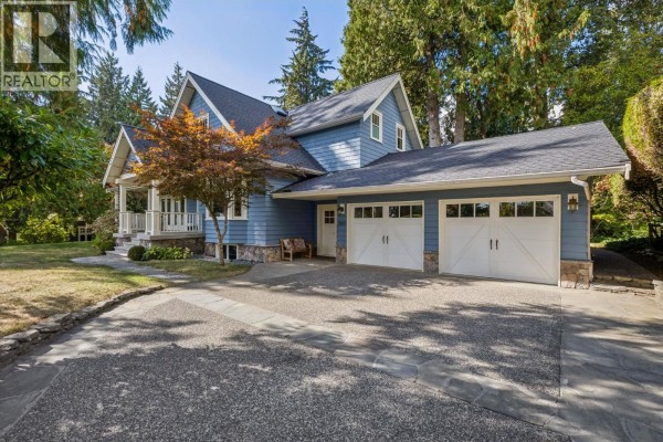 3815 Sunnycrest Drive, North Vancouver, BC V7R3C5 Photo 2