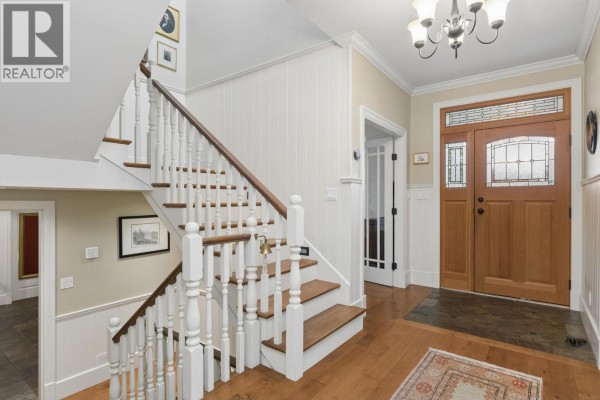 3815 Sunnycrest Drive, North Vancouver, BC V7R3C5 Photo 5