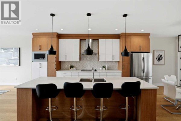 Kitchen - 3817 Centre A Street Ne, Calgary, AB T2E3A5 Photo 4
