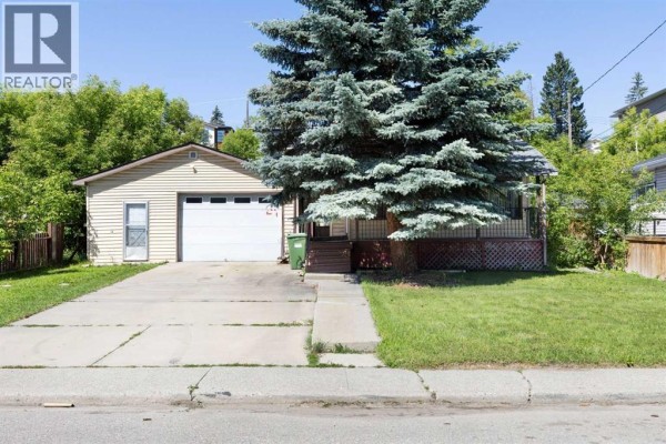 Kitchen - 3819 1 Street Ne, Calgary, AB T2E3E1 Photo 4