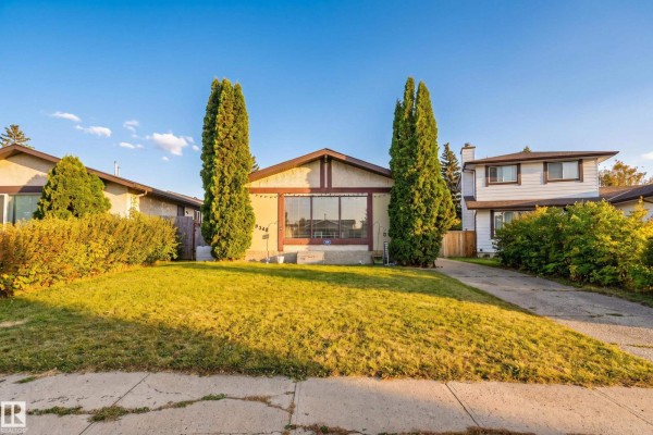 Residential for sale at 3819 17a Av Nw, Edmonton, AB - MLS® Jqe877