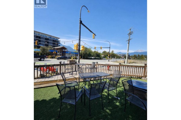 38192 Cleveland Avenue, Squamish, BC V8B0W6 Photo 4