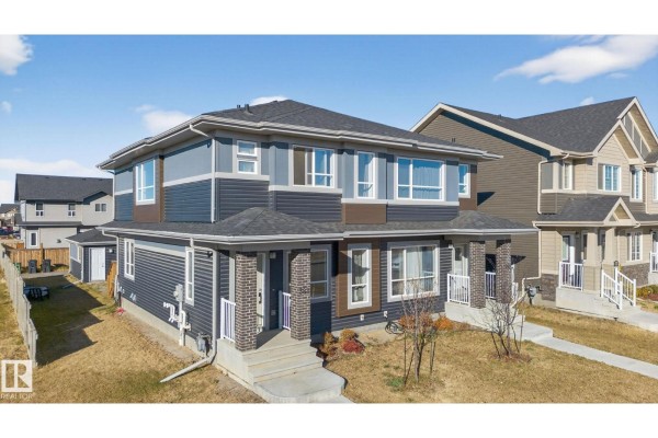 Bedroom 2 - 382 Crystallina Nera Dr Nw, Edmonton, AB T5Z0R9 Photo 5
