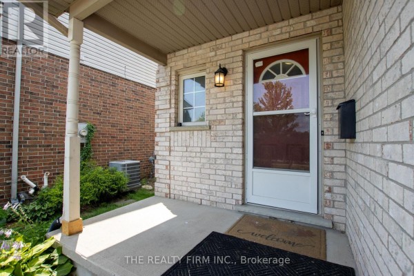 Kitchen - 382 Lighthouse Road, London South, ON N6M1J1 Photo 2