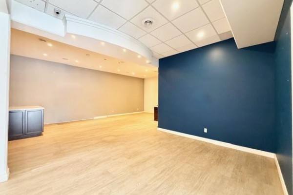 382 Park Avenue E, Brandon, MB, photo 2