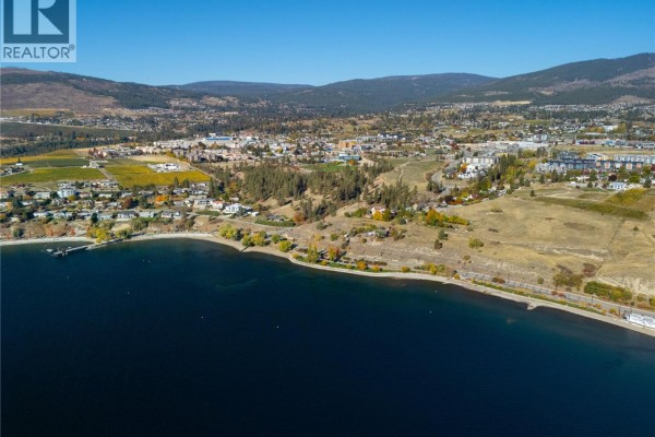 3pc Bathroom - 3820 Wetton Road, West Kelowna, BC V4T2C1 Photo 4