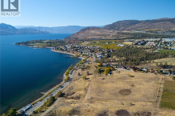 3pc Ensuite bath - 3820 Wetton Road, West Kelowna, BC V4T2C1 Photo 5