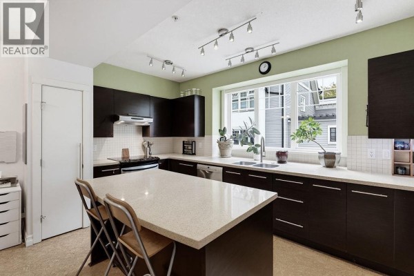 3822 Welwyn Street, Vancouver, BC V5N3Y9 Photo 5