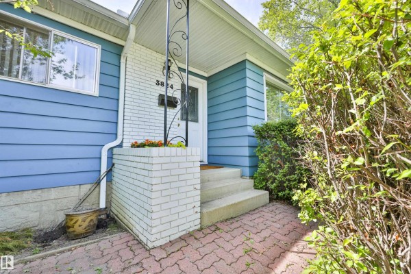 3824 111b St Nw Nw, Edmonton, AB, photo 3