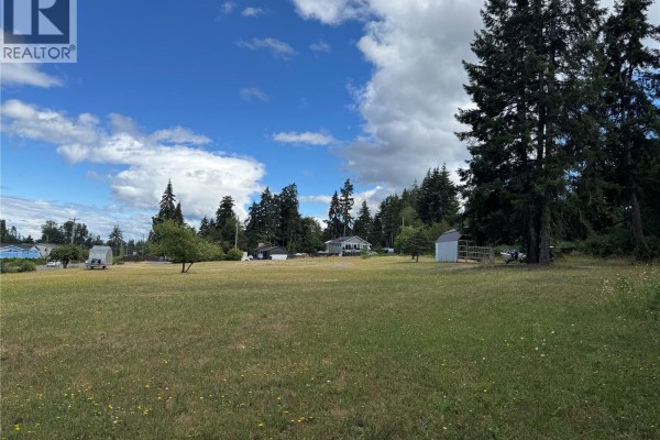 3824 Ross Ave, Royston, BC V0R2V0 Photo 3