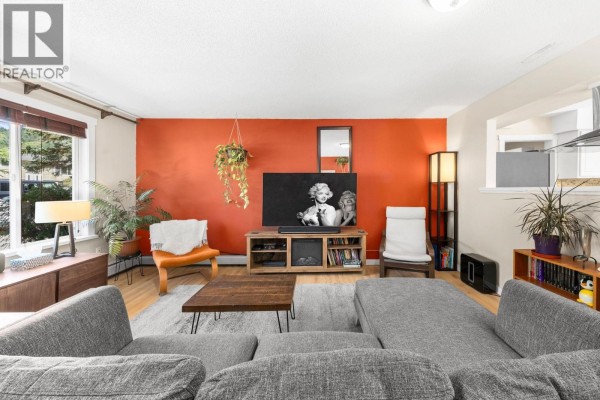 38248 Hemlock Avenue, Squamish, BC V8B0X1 Photo 4