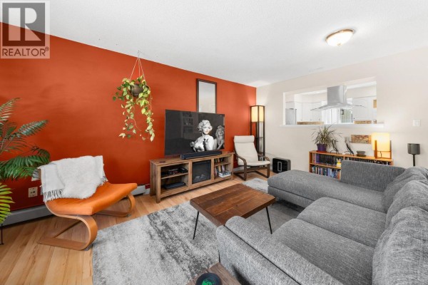 38248 Hemlock Avenue, Squamish, BC V8B0X1 Photo 5