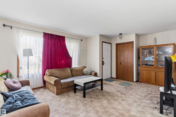 Primary Bedroom - 3825/27 53a St, Wetaskiwin, AB T9A2P5 Photo 4