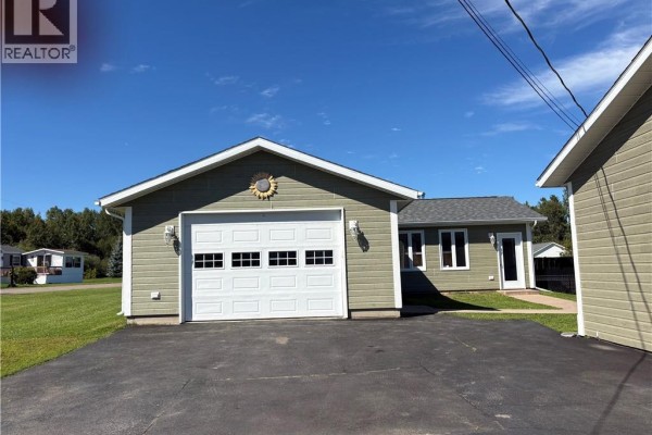 3827 Route 315, Petit Rocher, NB, photo 2