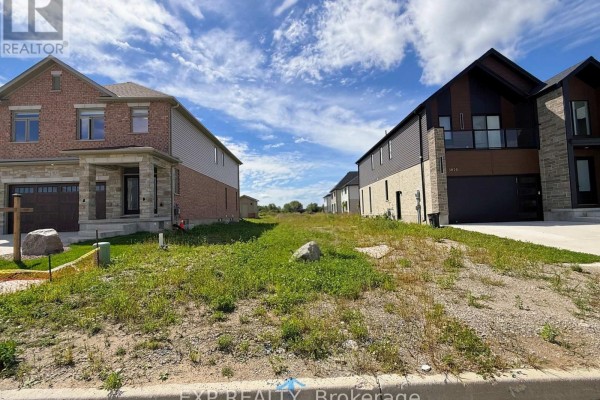 3829 Campbell Street N, London South, ON, photo 2
