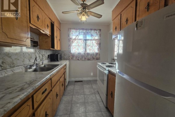 Dining nook - 383 - 393 Welsford Street, Pictou, NS B0K1H0 Photo 2