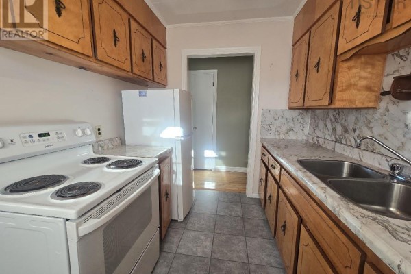 Living room - 383 - 393 Welsford Street, Pictou, NS B0K1H0 Photo 3