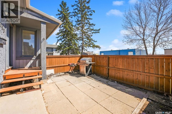 Dining room - 383 Fines Drive, Regina, SK S4N5T3 Photo 3