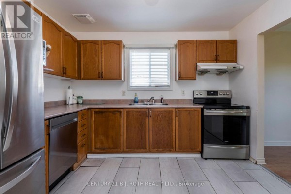 383 High Street, Orillia, ON L3V4X6 Photo 5