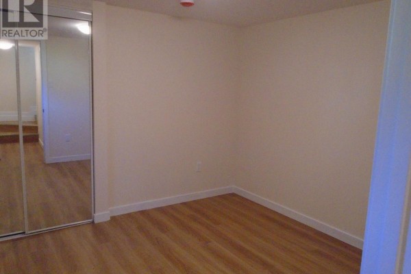 383 Montfort Street N, Ottawa, ON K1L5M9 Photo 5