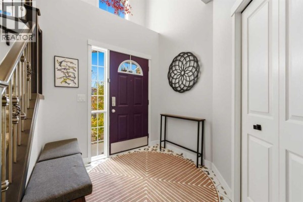 4pc Bathroom - 383 Springborough Way Sw, Calgary, AB T3H5T4 Photo 2