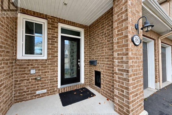 Living room - 383 Warmstone Drive, Ottawa, ON K2S0W5 Photo 3