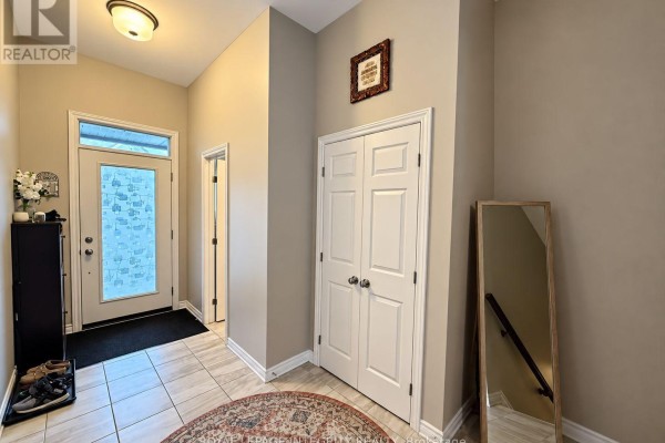 Primary Bedroom - 383 Warmstone Drive, Ottawa, ON K2S0W5 Photo 4