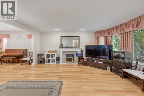 3830 Mckay Drive, Richmond, BC V6X3R5 Photo 5