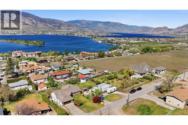 Bedroom - 3832 33rd Street, Osoyoos, BC V0H1V6 Photo 5