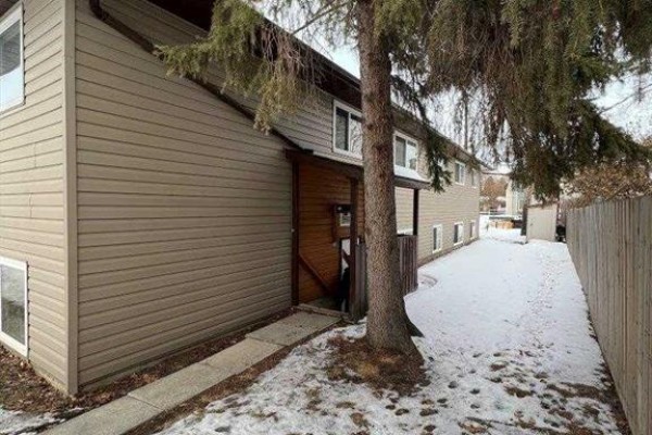3832 47 Street, Red Deer, AB, photo 3