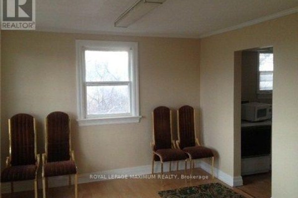 3832 Steeles Avenue, Brampton, ON, photo 3