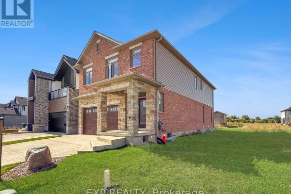 3833 Campbell Street N, London South, ON, photo 2
