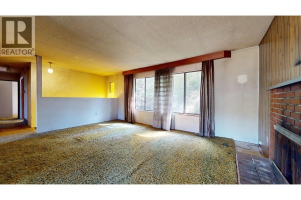 38347 Guilford Drive, Squamish, BC V8B0X8 Photo 3
