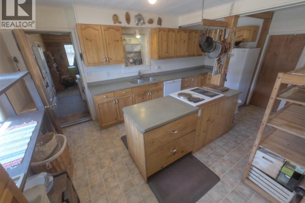 3pc Bathroom - 3837 Pass Creek Road, Crescent Valley, BC V0G1H1 Photo 5