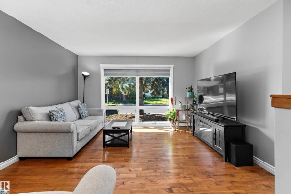 3839 117 St Nw, Edmonton, AB, photo 3