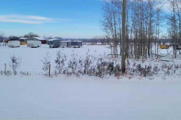 38449 Highway 20, Sylvan Lake, AB, photo 2