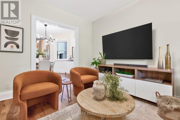 Bedroom 2 - 384a Montrose Avenue, Toronto, ON M6G3H1 Photo 5