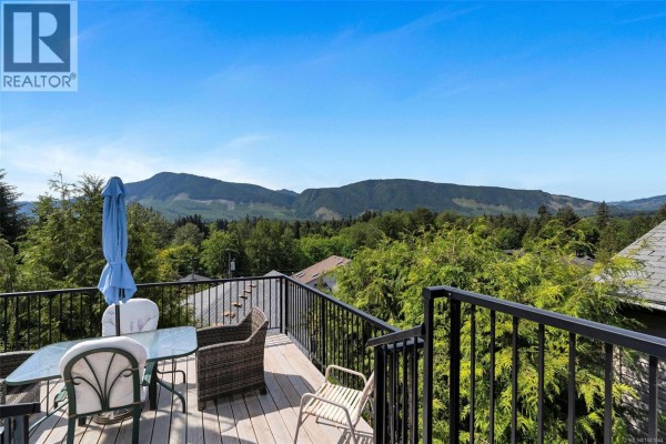 385 Lake Park Rd, Lake Cowichan, BC, photo 2