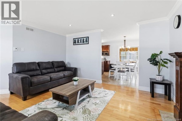 Kitchen - 385 Mandeville Street, Dieppe, NB E1A6V6 Photo 4