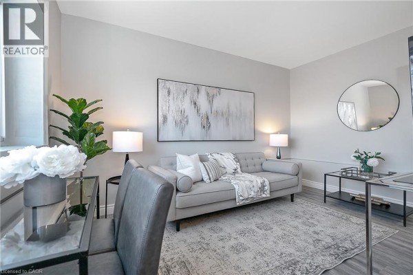 4pc Bathroom - 385 Melvin Avenue Unit# 207, Hamilton, ON L8H2K6 Photo 2