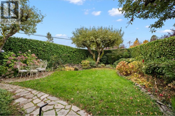 3850 Point Grey Road, Vancouver, BC V6R1B4 Photo 4