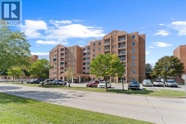 Storage - 3855 Southwinds Drive Unit# 702, Windsor, ON N9G2N2 Photo 2
