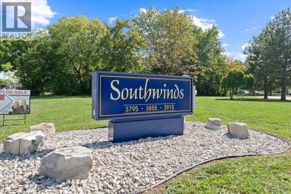Laundry room - 3855 Southwinds Drive Unit# 702, Windsor, ON N9G2N2 Photo 3
