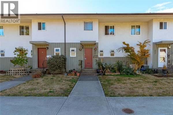 386 Burnside Rd W, Saanich