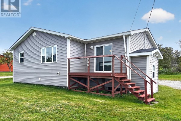 Bath (# pieces 1-6) - 386 J.w Pickersgill Boulevard, Centreville, NL A0G4P0 Photo 2