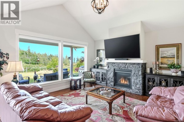 Laundry room - 3861 Creekside Dr, Bowser, BC V0R1G0 Photo 2